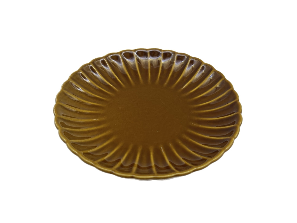 Plate Chrysanthemum 5.90in Brown