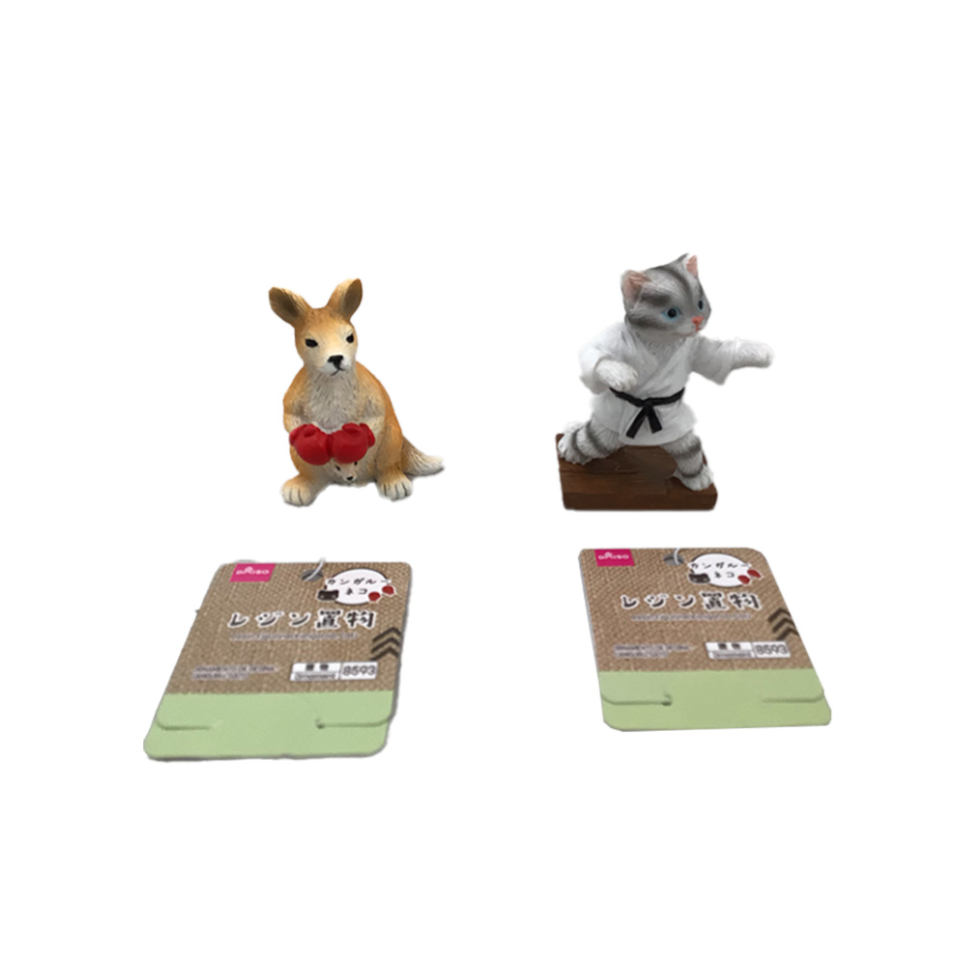 Resin Figurine Kangaroo/Cat