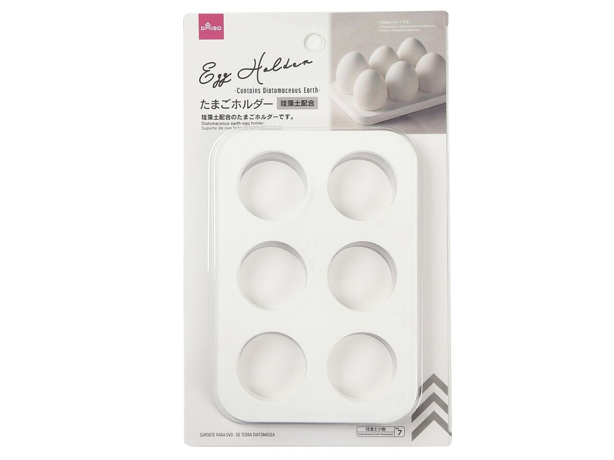 Egg Holder Contains Diatomaceous Earth